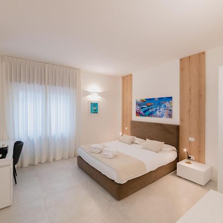 Lo Studio Di Viale Lo Re Camere & Caffe' Lecce Ngoại thất bức ảnh